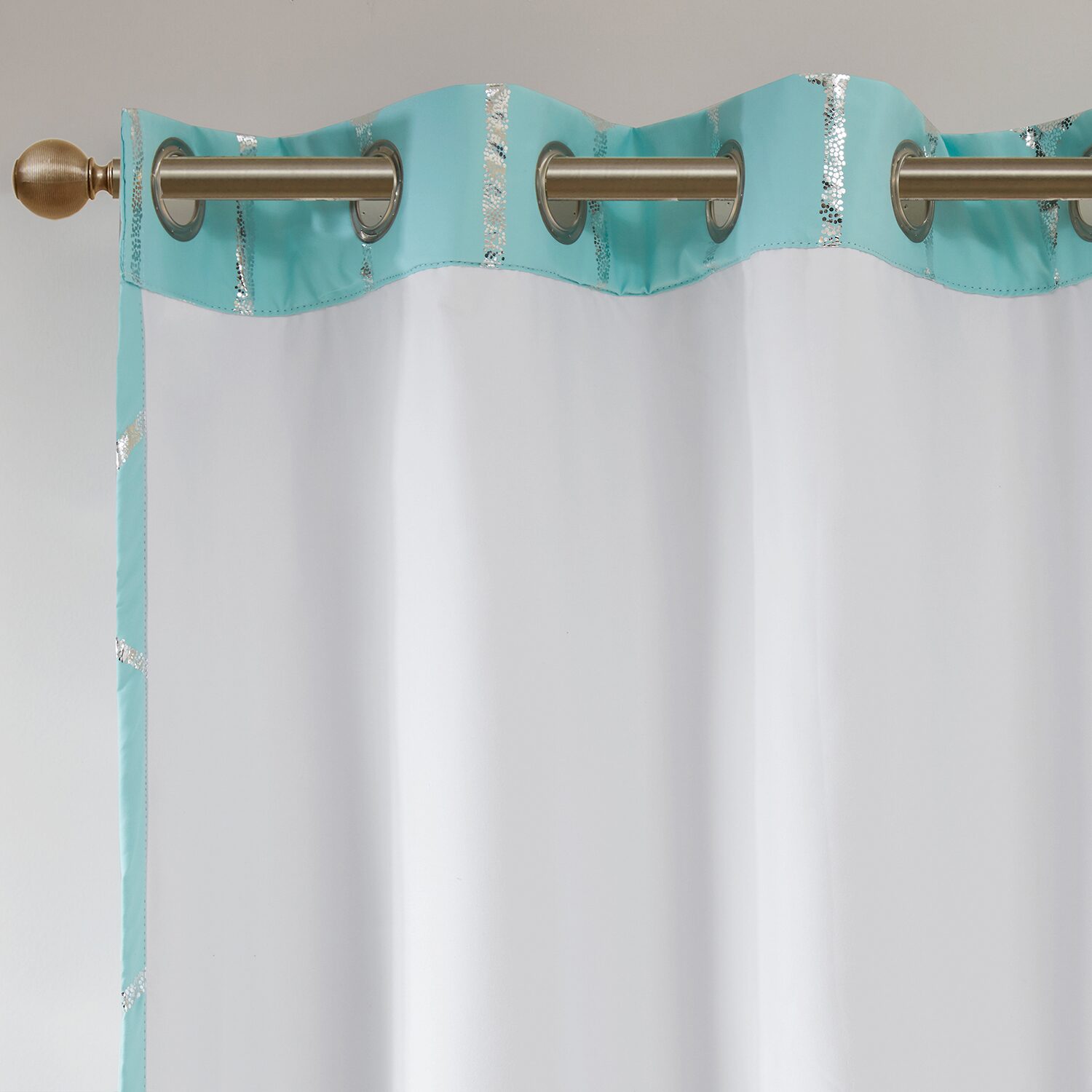 Intelligent Design Khloe Metallic Geometric Printed Grommet Top Energy Saving 100% Blackout Single Curtain Panel
