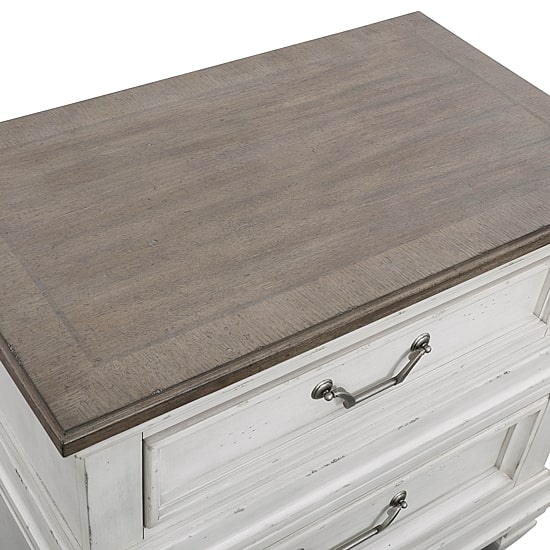 AVALON FURNITURE Paloma Accent Chest