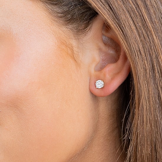 Diamond Blossom (G, Si2) 1/4 CT. T.W. Lab Grown White Diamond 10K Gold 5.5mm Stud Earrings