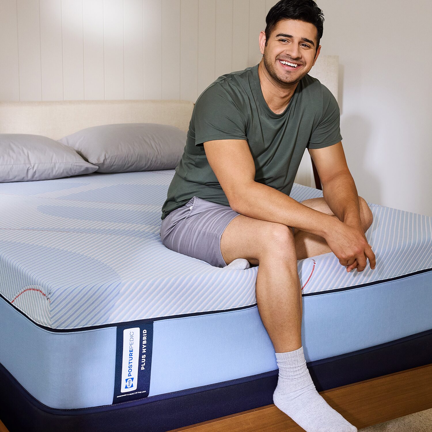 Sealy Posturepedic Indy 13" Hybrid Plush Tight Top - Mattress Only