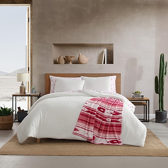 Wrangler Sedogeometric Embossed Midweight Easy Care Comforter Set