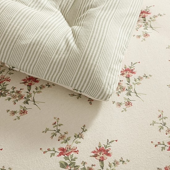 Laura Ashley Jessika Midweight Easy Care Comforter Set
