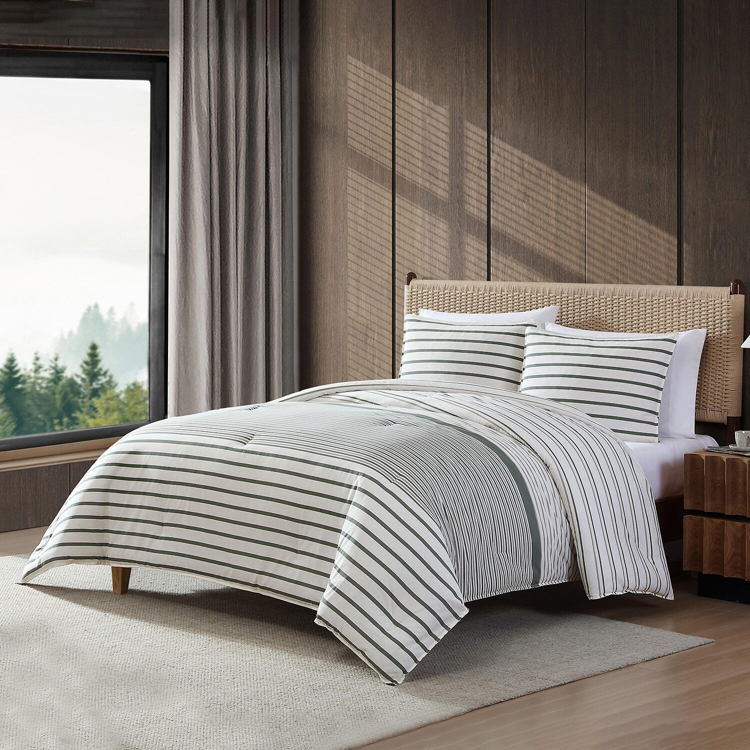 Eddie Bauer Cooper Stripe Midweight Easy Care Comforter Set
