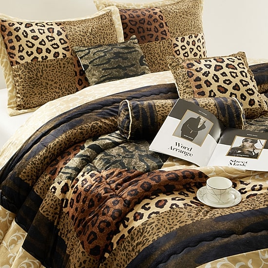 Stratford Park Saffa 7-pc. Complete Bedding Set