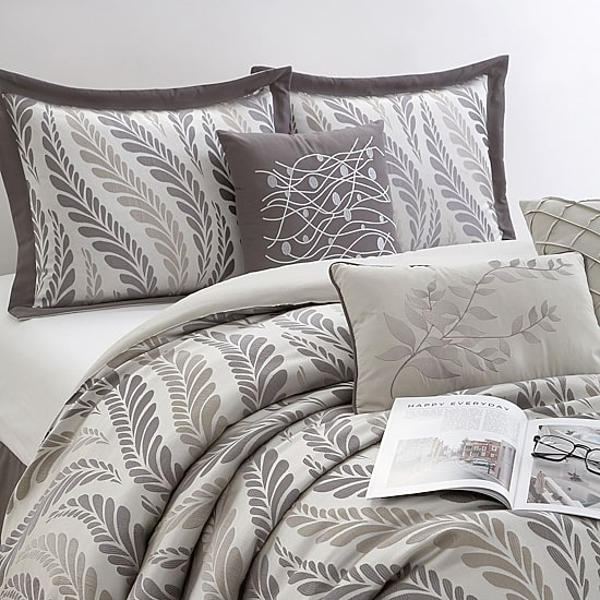Stratford Park Quinn 7-pc Midweight Complete Bedding Set
