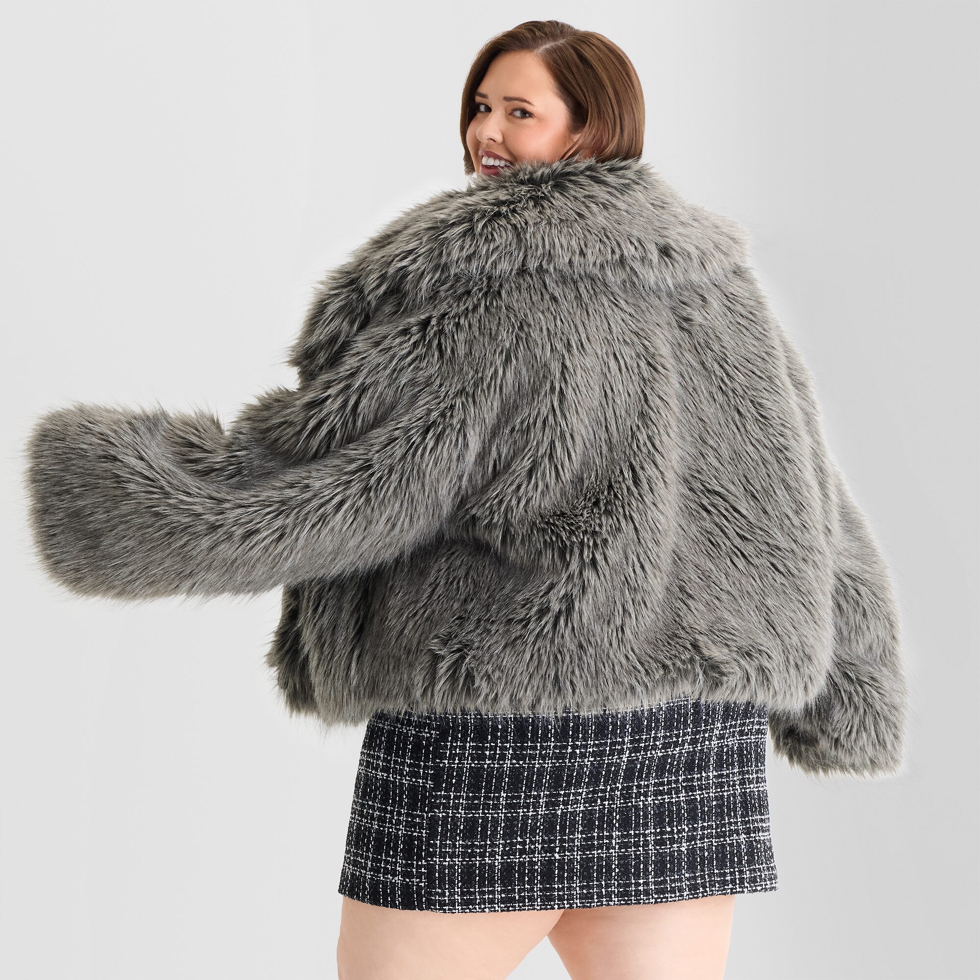 Ashley Graham Womens Plus Faux Fur Midweight Cropped Coat