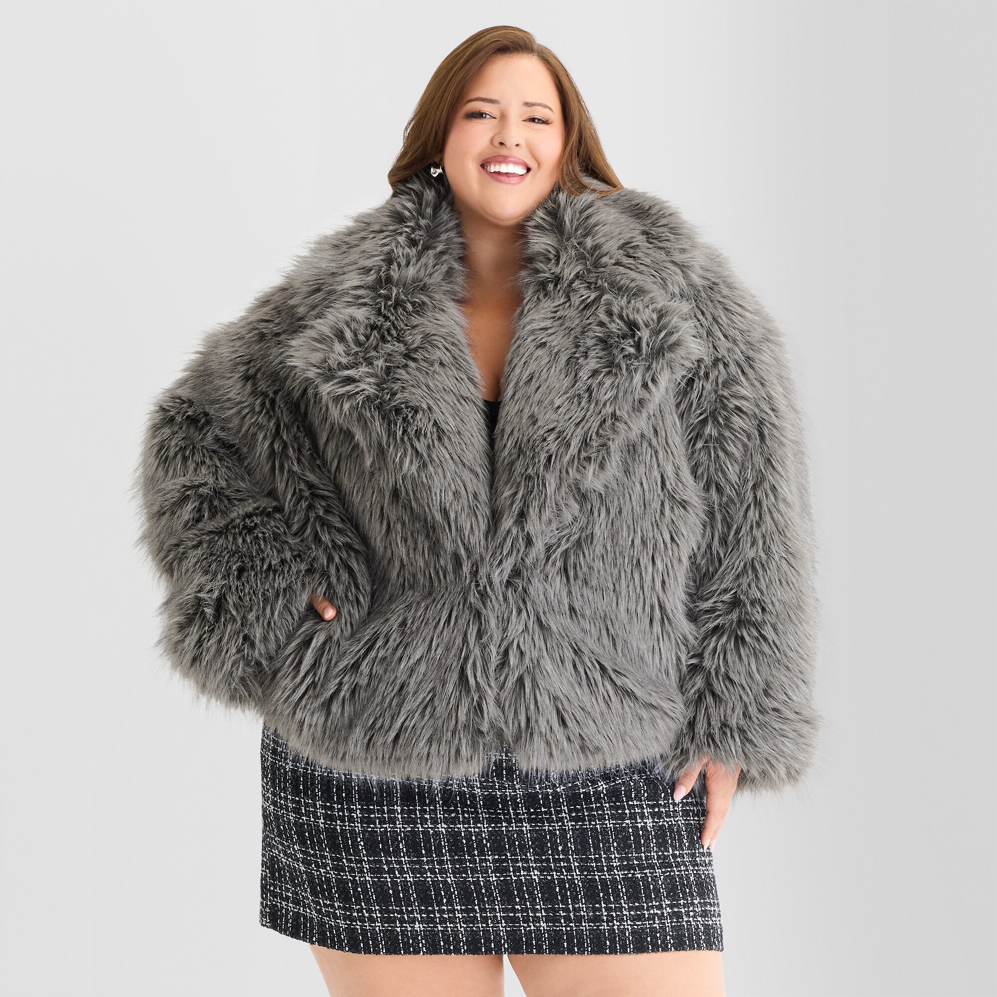 Ashley Graham Womens Plus Faux Fur Midweight Cropped Coat