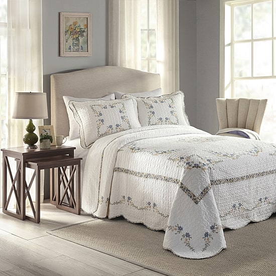Modern Heirloom Heather Bedspread
