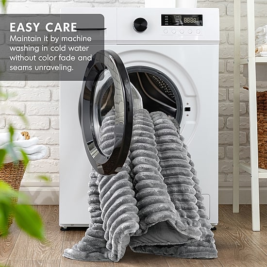 510 Design Avril Fluffy Ribbed Plush Midweight Comforter Set