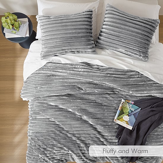 510 Design Avril Fluffy Ribbed Plush Midweight Comforter Set