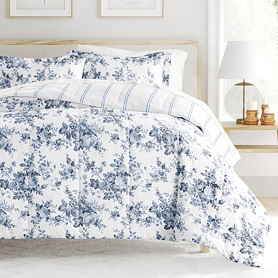 Casual Comfort Microfiber Down Alternative Complete Bedding Set with Sheets
