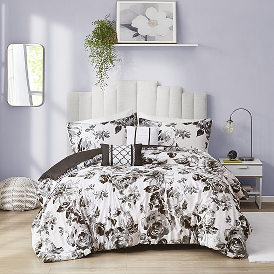 Intelligent Design Renee Floral Comforter Set with decorative pillows