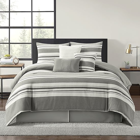 Stratford Park Xyrine 7-pc. Lightweight Comforter Set