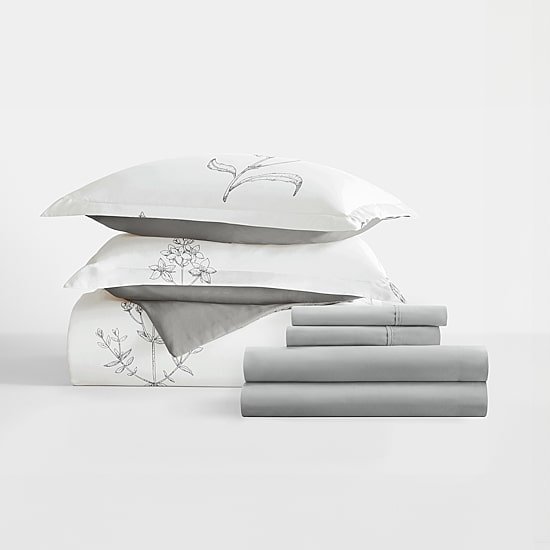 Casual Comfort Patterned Down Alternative Complete Bedding Set with Sheets