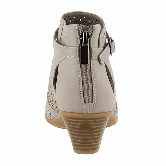 Easy Street Carrigan Womens Slip-On Booties