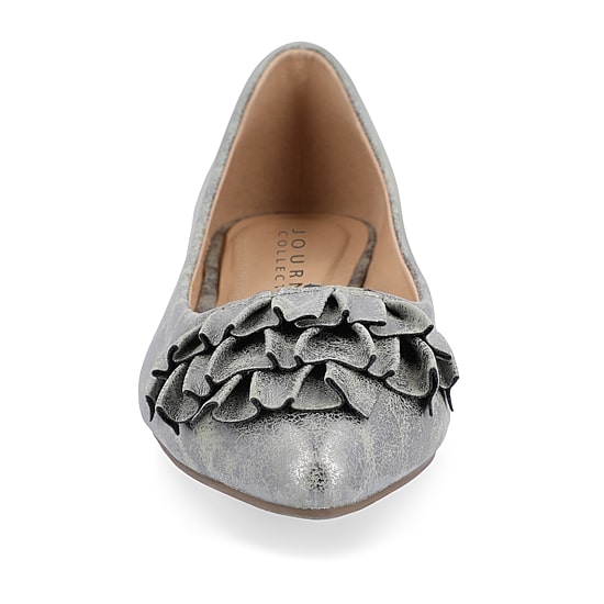 Journee Collection Womens Judy Slip-on Pointed Toe Ballet Flats