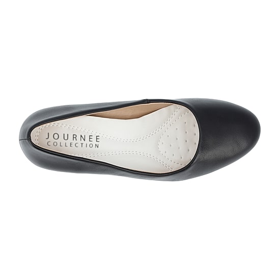 Journee Collection Luu Womens Round Closed Toe Block Heel Pumps