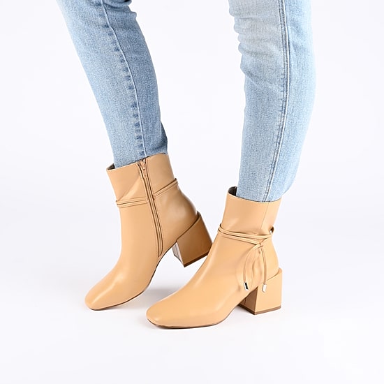Journee Collection Womens Beverley Block Heel Booties