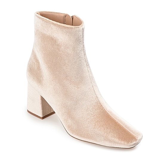 Journee Collection Womens Hazara-Wd Block Heel Booties