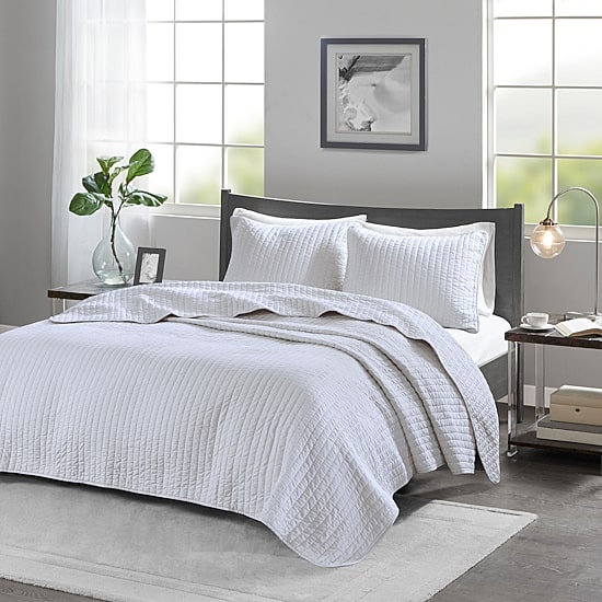 Madison Park Jaxson 3-Pc Quilt Set with Breathable Cotton-rich Blend Filling