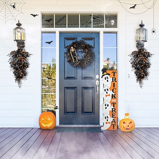 Glitzhome 28"H Halloween Black Rose And Berry Swag Wall Sign