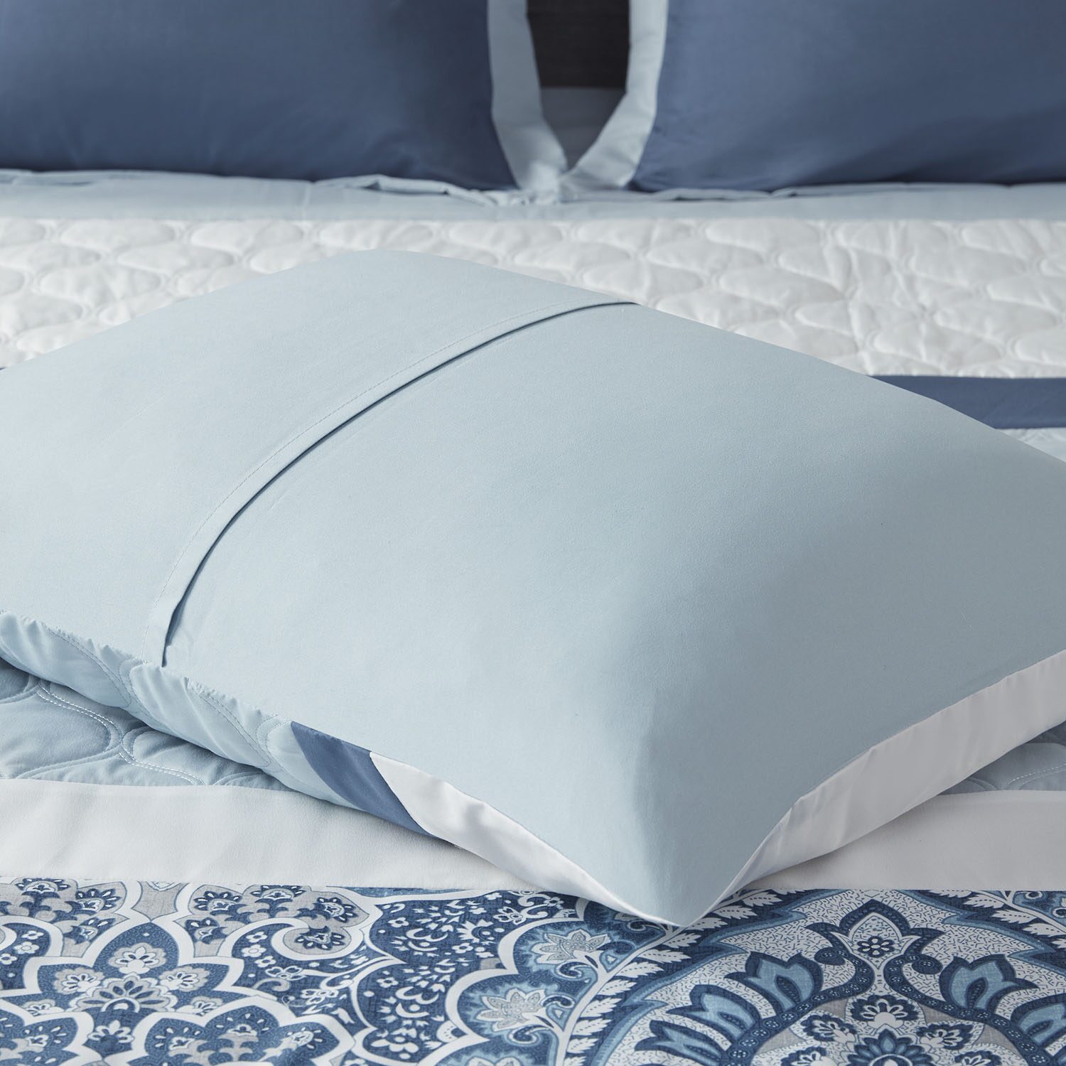 510 Design Josefina 8-pc. Midweight Embroidered Comforter Set