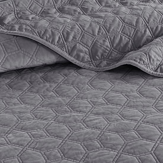 Madison Park Emery 3-Pc Velvet Quilt Set