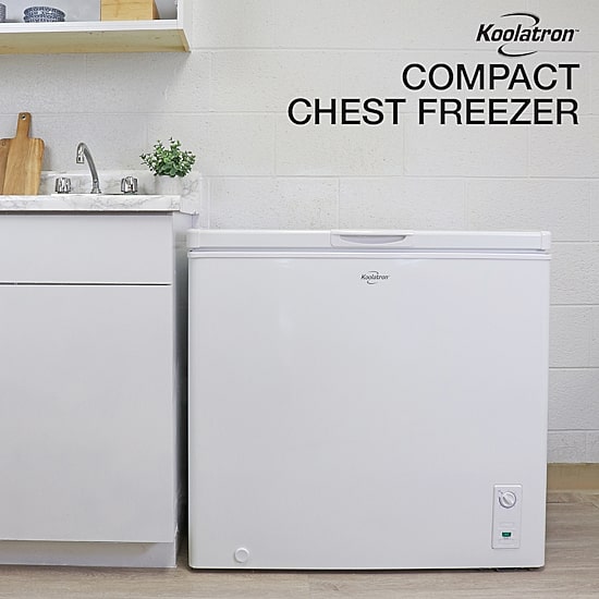 Koolatron Large Chest Freezer 7.0 cu ft (195L) White- Manual Defrost