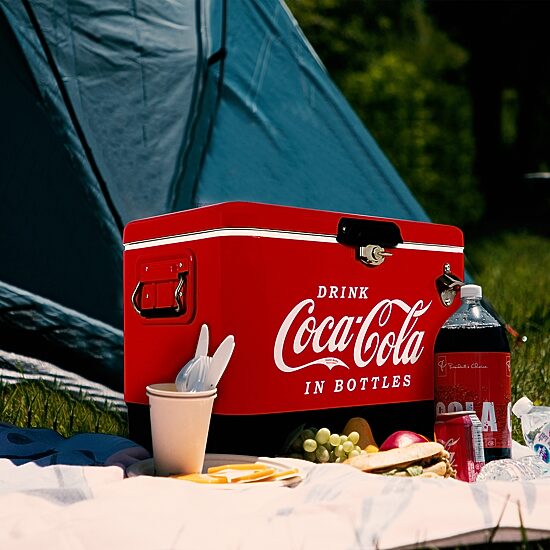 Coca-Cola Ice Chest Cooler with Bottle Opener- 51L (54 qt)- 85 Cans