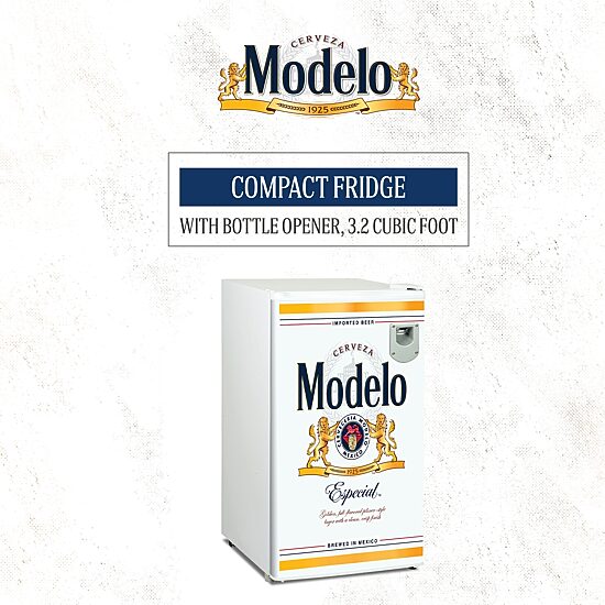 Modelo Compact Fridge with Bottle Opener- 90 L/ 95 Qt 3.2 Cu Ft