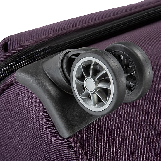 Skyway Everett 28 Inch Softside Lightweight Checked Spinner Luggage
