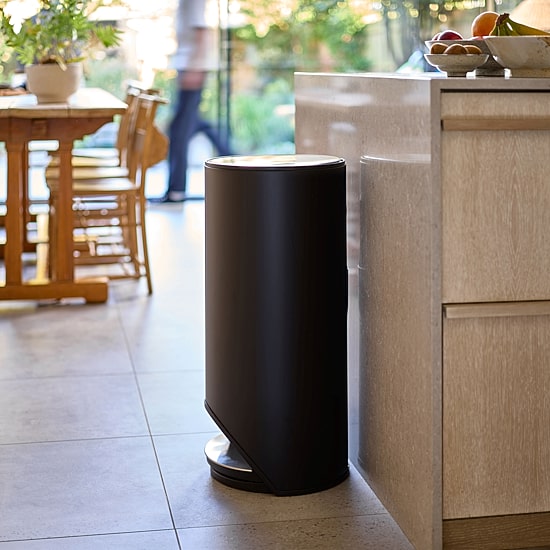 Joseph Joseph Arc Slimline Pedal 30L Trash Can