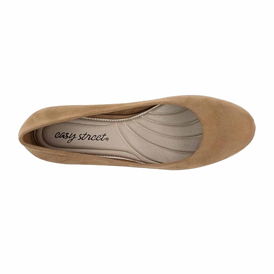 Easy Street Womens Proper Block Heel Pumps