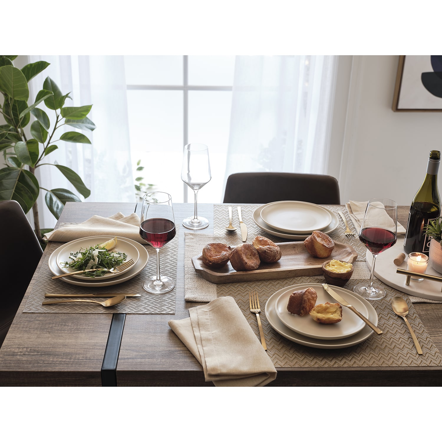 Cambridge Beacon Gold 16-pc. Flatware Set