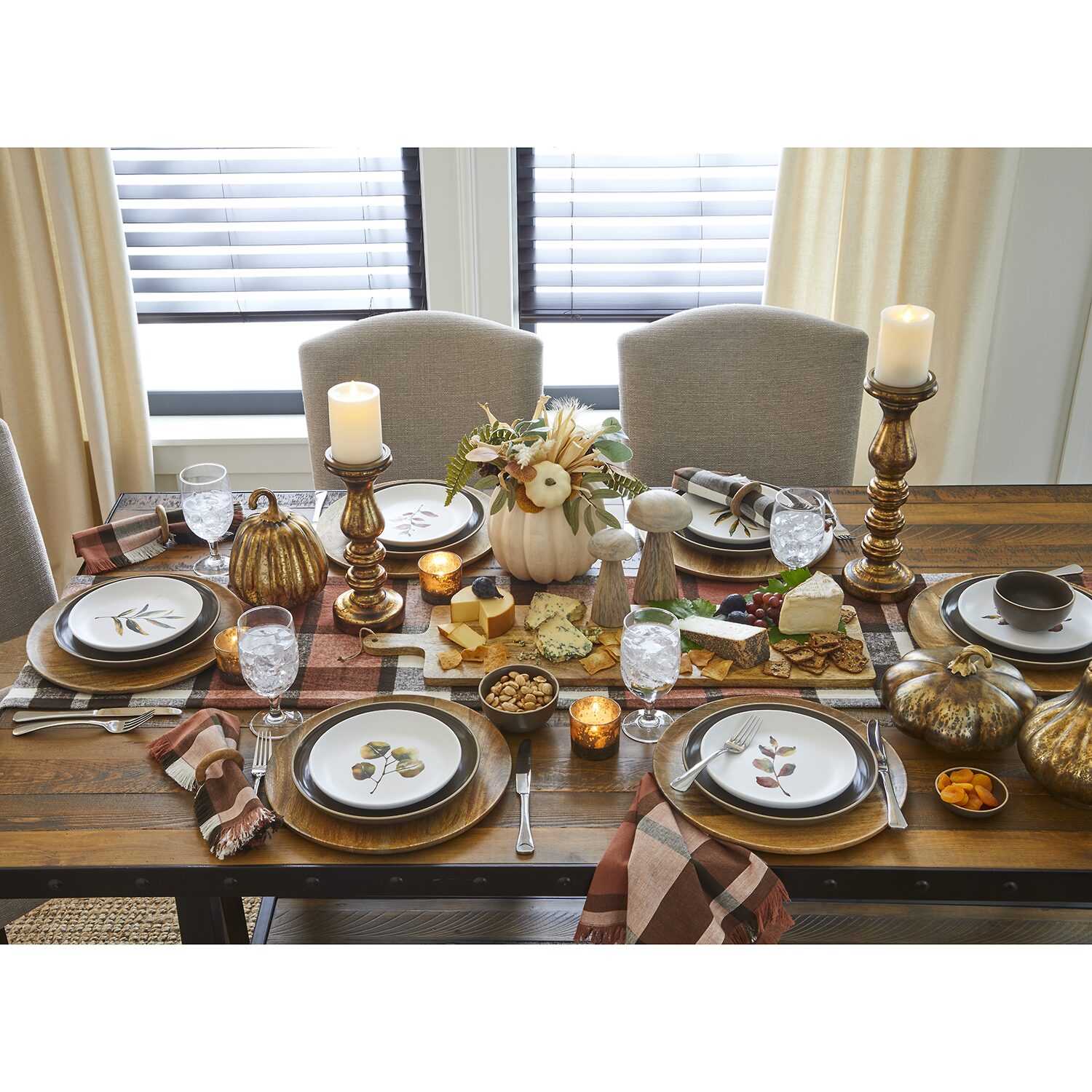 Linden Street Harper Stoneware Dinner Plate