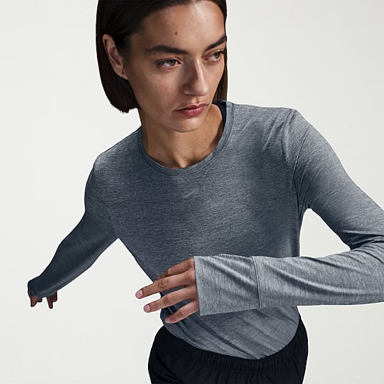 Nike Womens Crew Neck Long Sleeve Quick Dry Active T-Shirt