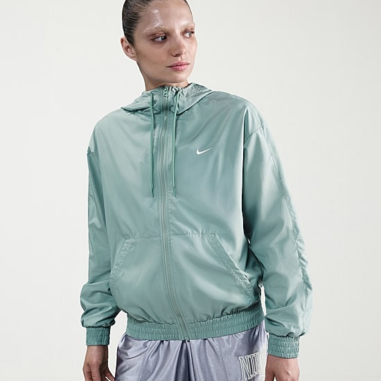 Nike Womens Lightweight Windbreaker