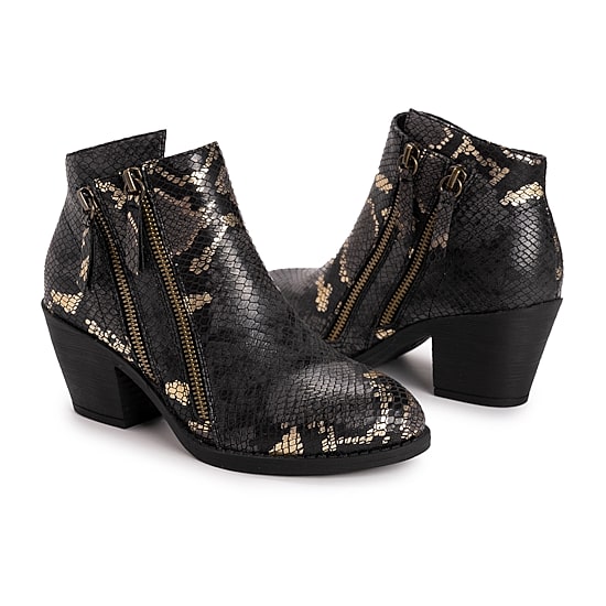 Muk Luks Womens Yellowstone Yardley Block Heel Booties