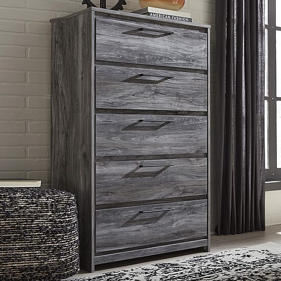Signature Design by Ashley Baystorm 5-Drawer Chest in Dark Gray