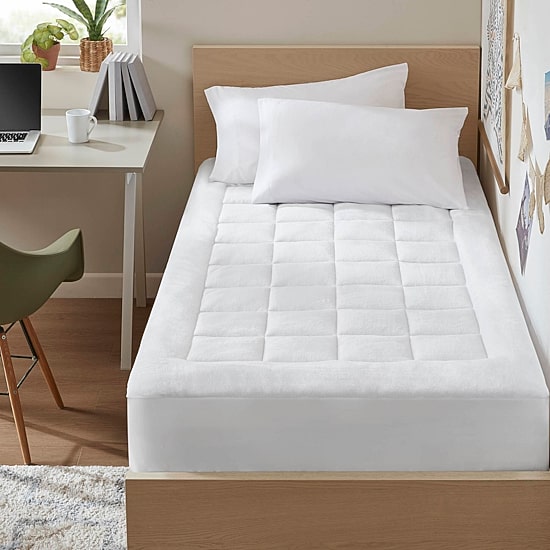 Madison Park Cloud Soft Plush Waterproof Quilted Mattress Pad
