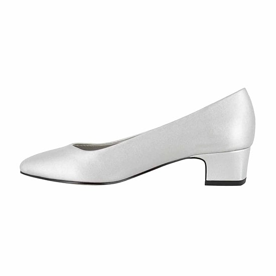 Easy Street Prim Womens Pointed Closed Toe Block Heel Pumps