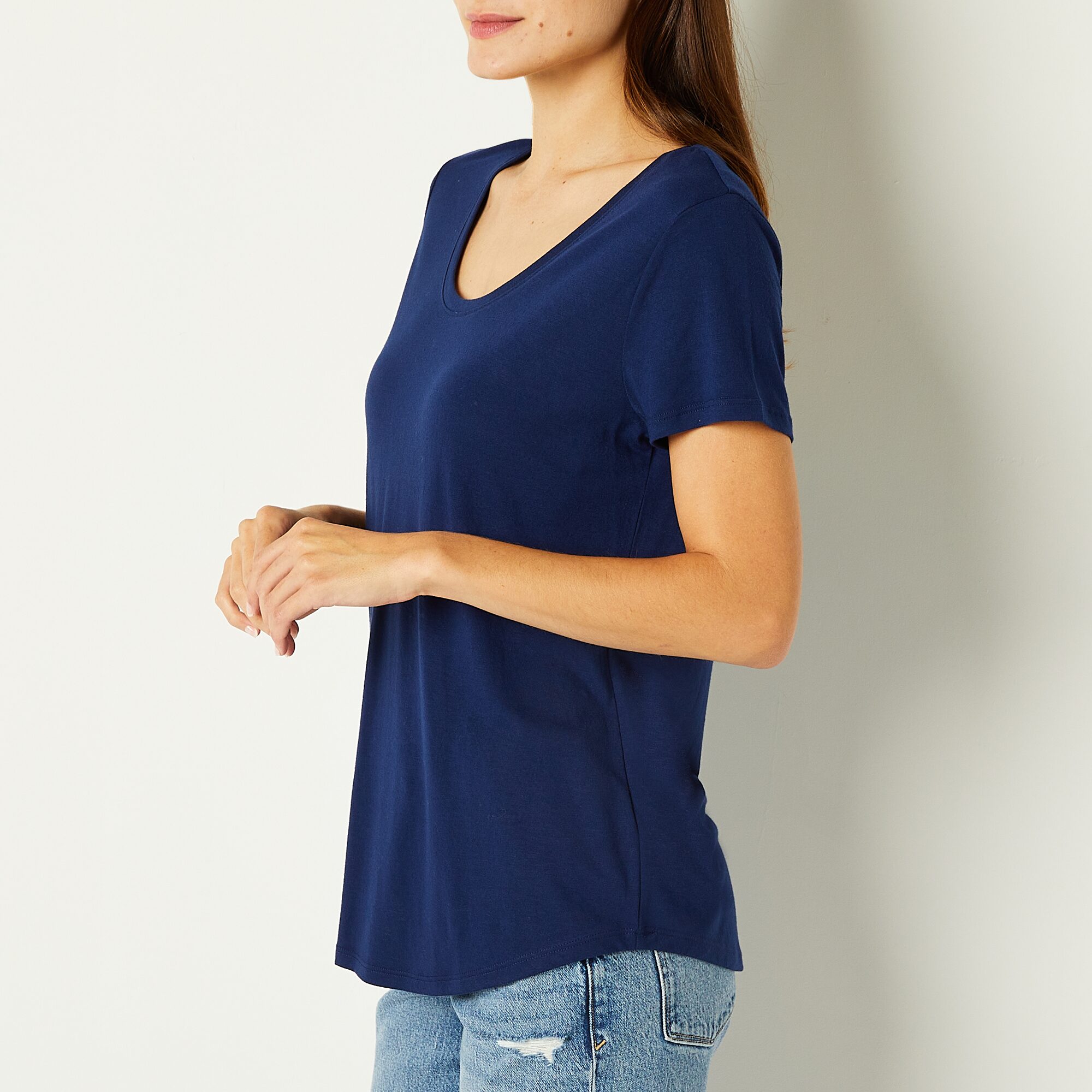 a.n.a Womens Scoop Neck Short Sleeve T-Shirt