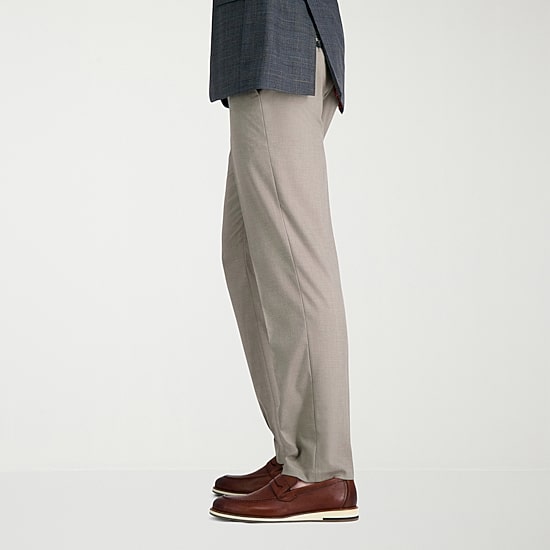 Haggar JMH Mens Comfort Waistband Straight Fit Dress Flat Front Pant