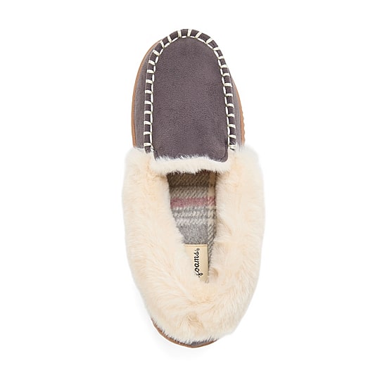 Dearfoams Doreen Genuine Suede Clog With Prayer Seam Womens Slip-On Slippers