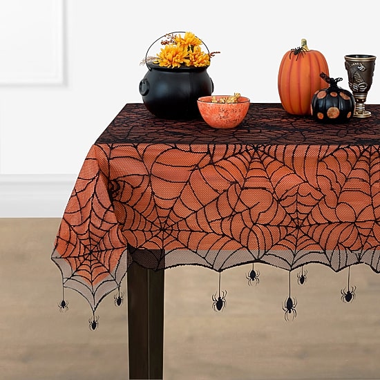 Threadmade Crawling Halloween 60x84 Tablecloth