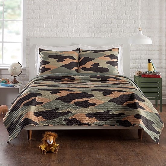 Urban Playground Covert Camo Reversible Quilt Set