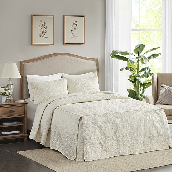 Madison Park Mansfield 3-pc. Bedspread Set