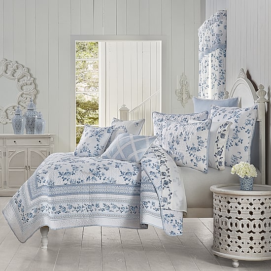 Royal Court Rialto Floral Quilt Set