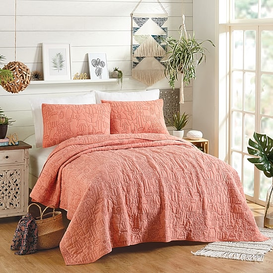 JUNGALOW by Justina Blakeney Hamsa 3-pc. Quilt Set