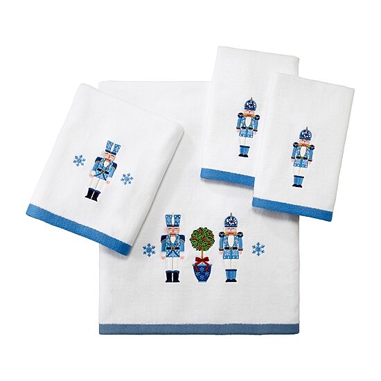 Avanti Nutcracker Trellis Holiday Bath Towel